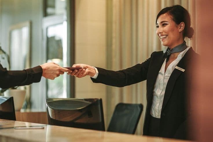 Tối ưu giá & chiến lược bán phòng